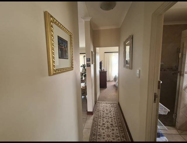 2 BEDROOM APARTMENT FOR SALE IN BRENTWOOD PARK